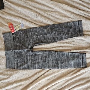 Shosho gray & white Capri leggings  S/M